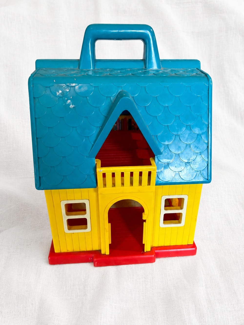 Vintage ILCO Portable Dollhouse Carry Case Retro Toy